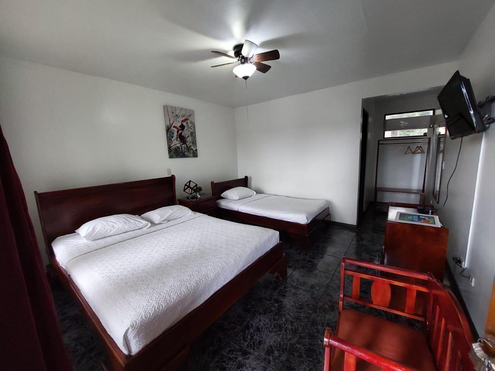 Brillasol Airport Hotel Las Ciruelas  Bagian luar foto